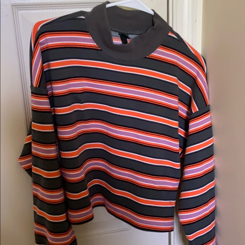 Cropped sweater